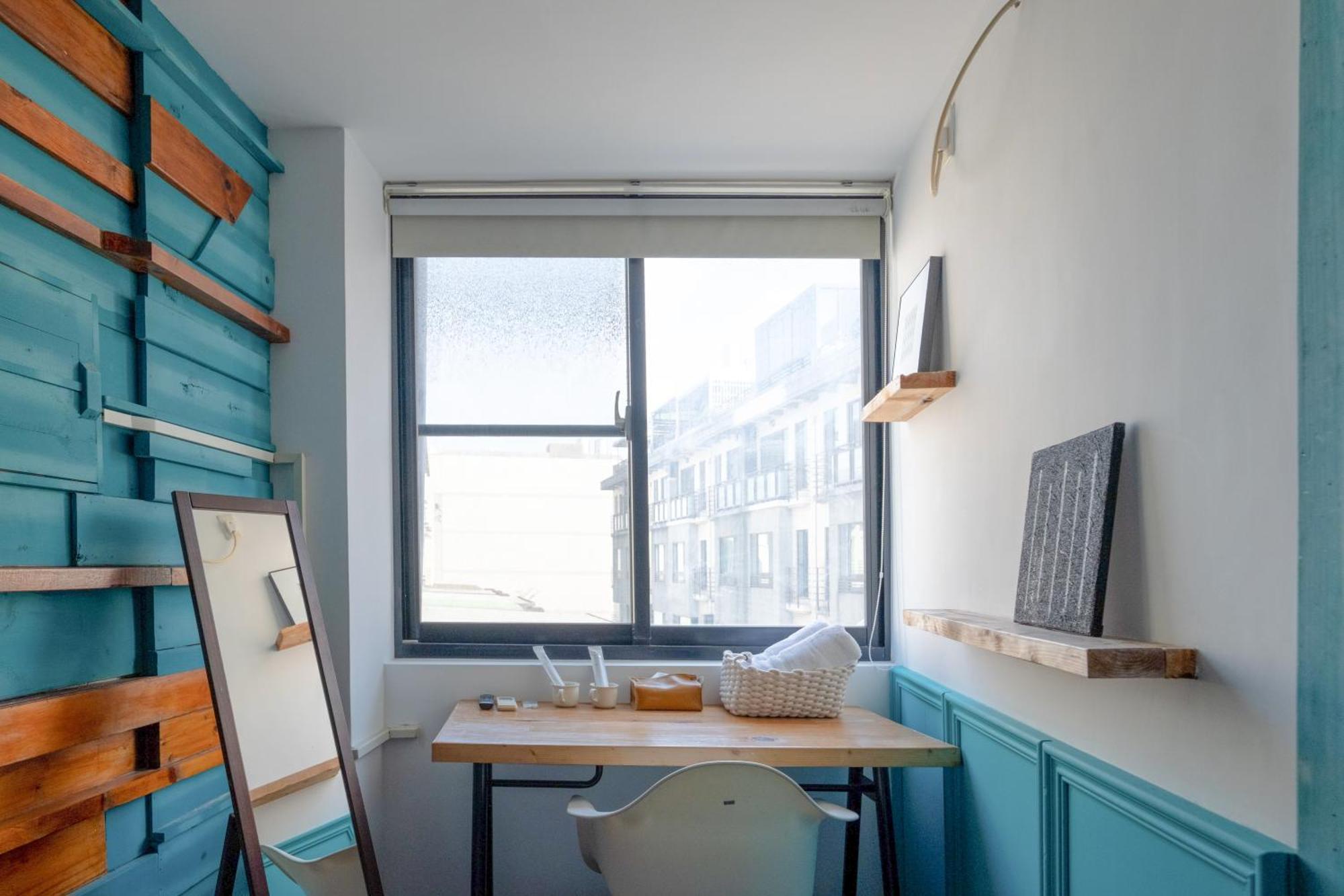 Re+Wood Guesthouse Tainan Extérieur photo